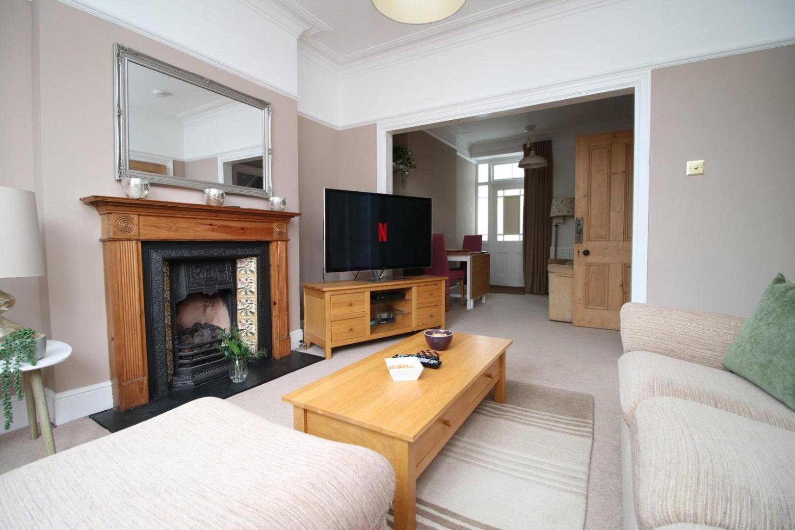 Quiet And Spacious 3 Bedroom Cardiff Exterior foto